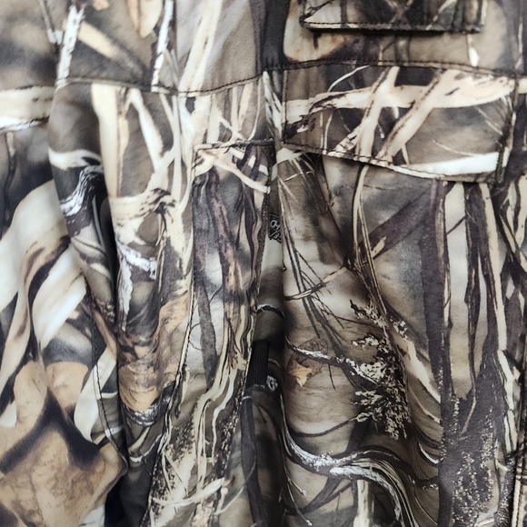 Cabela's Camouflage Men's Jacket - Picture 4 of 10